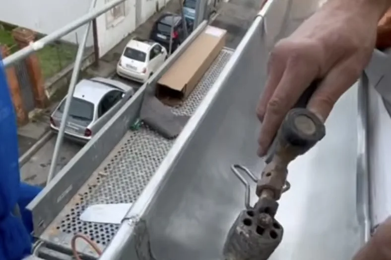 Installation de gouttières à Sainte-Luce-sur-Loire